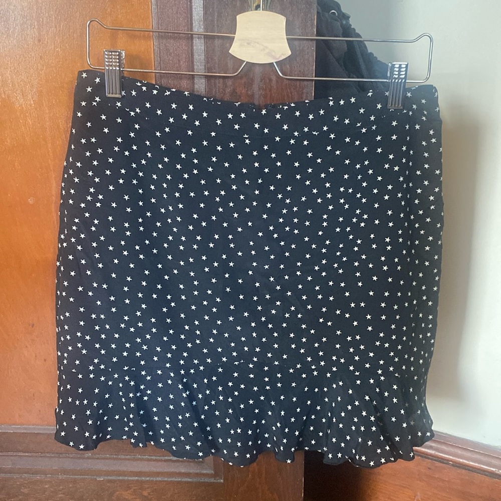 Like new Madewell skit size small